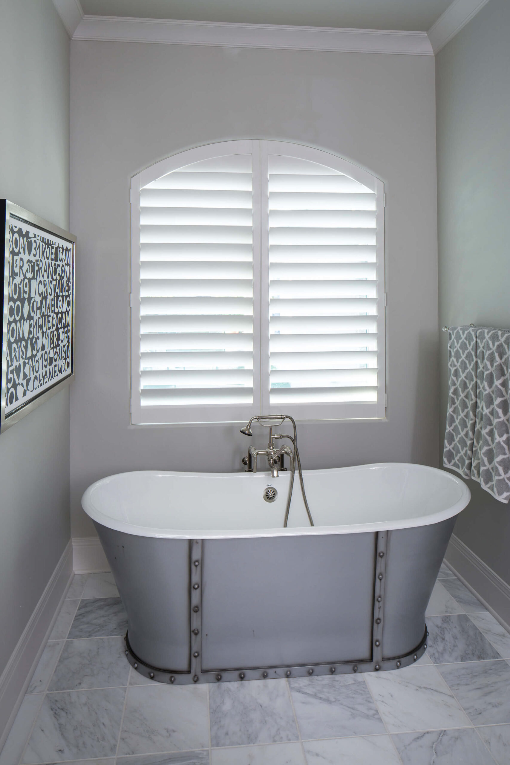 Shaped White shutters in master bath 2000 x 3000 scaled